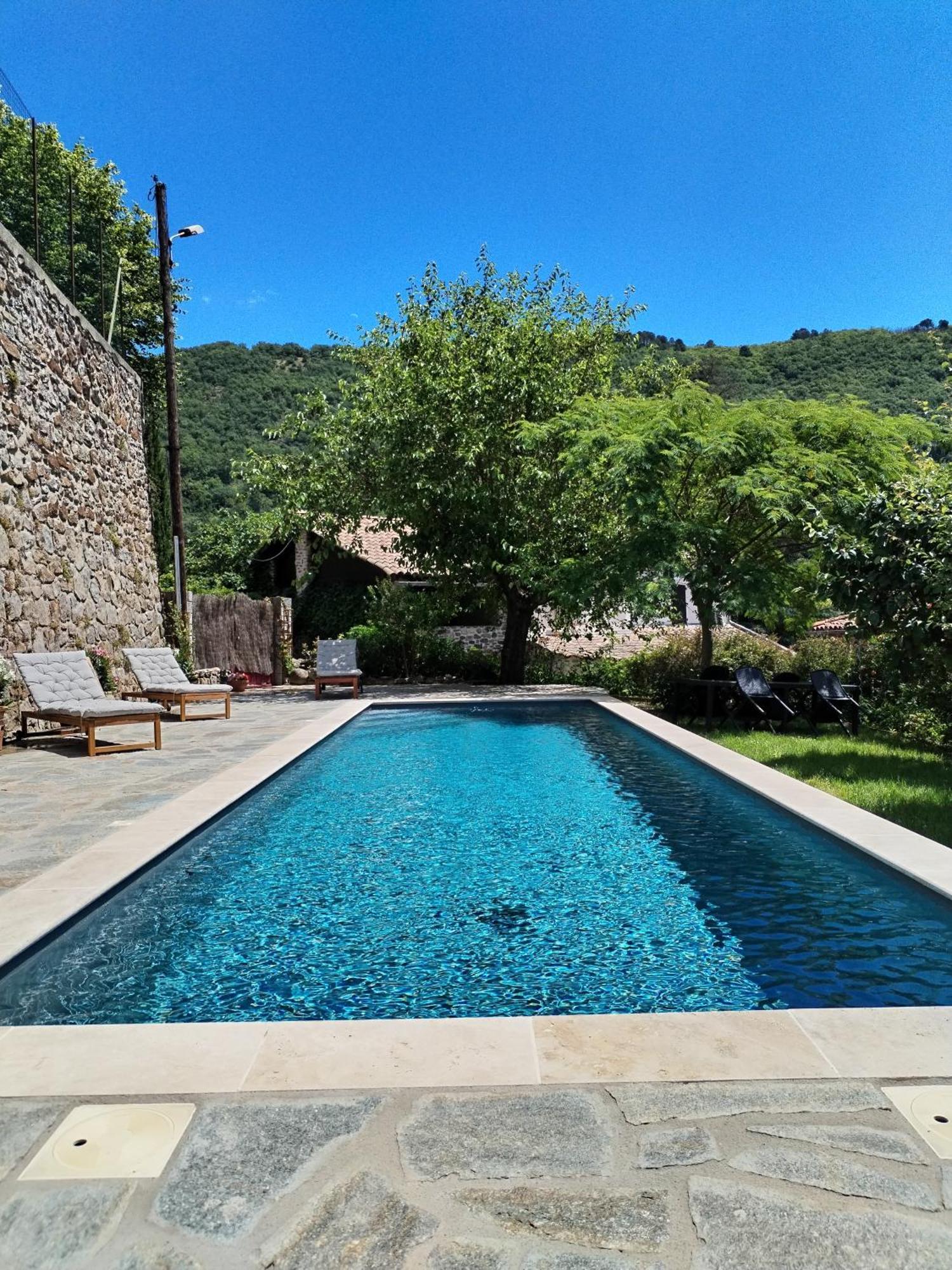 Mes Maisons Gardoises, Two Gites Sleeping 13 With Two Private Pools, Kids Room, Laundry, Disco, Free Wifi, Linen And Dog'S Are Welcome Gagnières Dış mekan fotoğraf